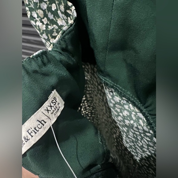 Abercrombie & Fitch Wide Strap Floral Green Slip Mini Dress - Picture 4 of 7